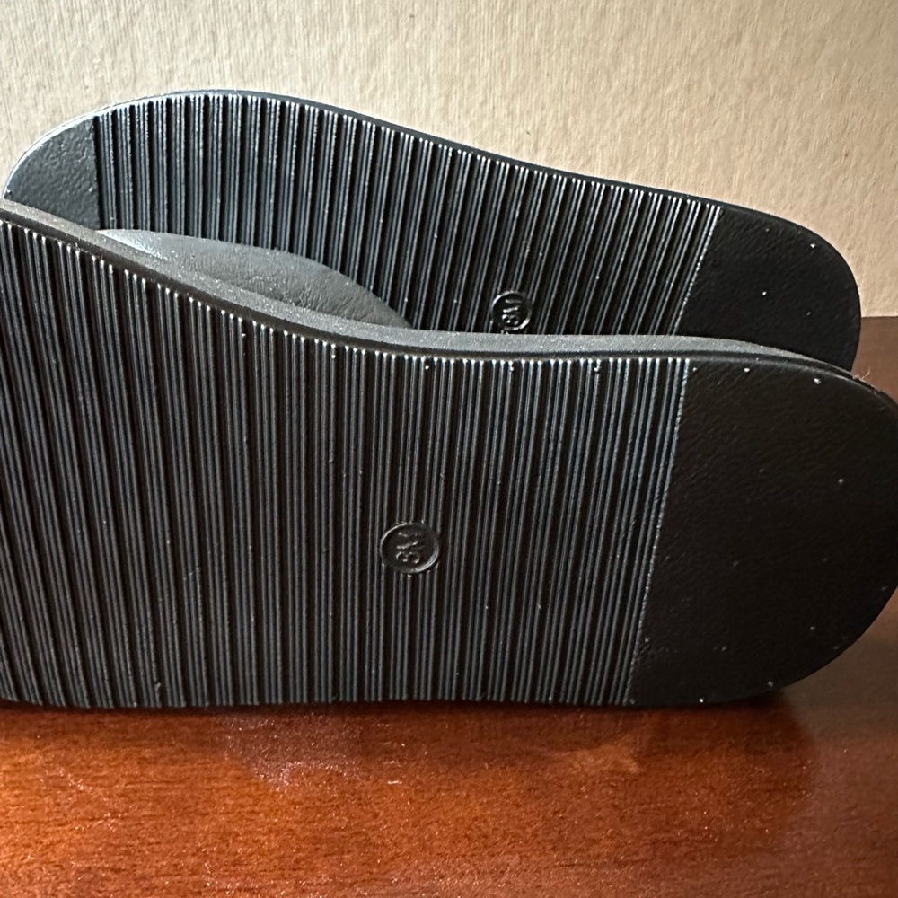 Beach By Matisse Black Slide Sandals - Picture 8 of 9